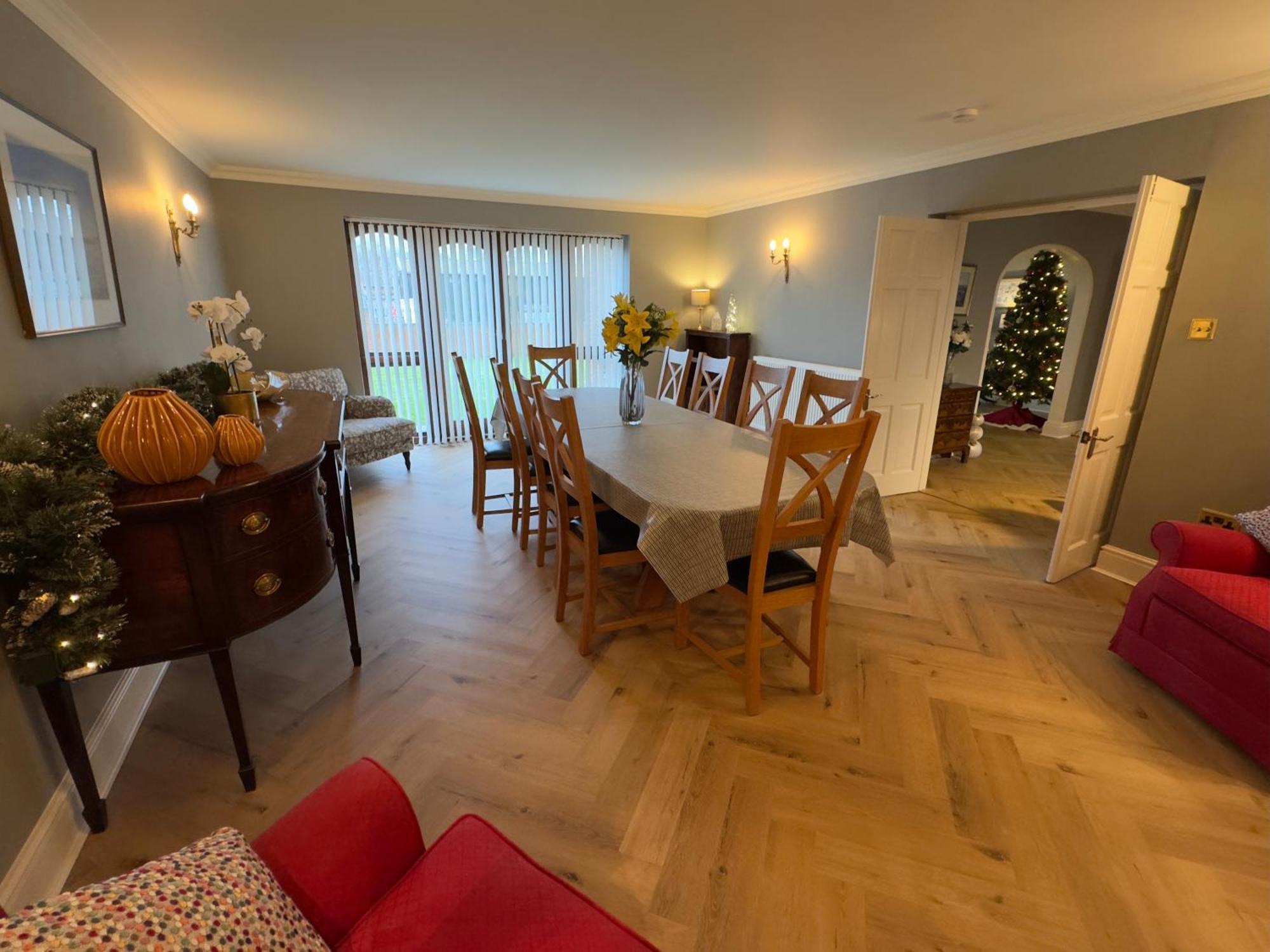 Vast, Elegant Home With Indoor Pool & Sauna Near Popular Golf Course キングトン エクステリア 写真